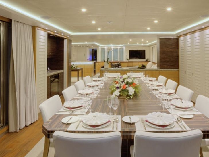 QUARANTA Curvelle 34m Luxury Superyacht Dining Room