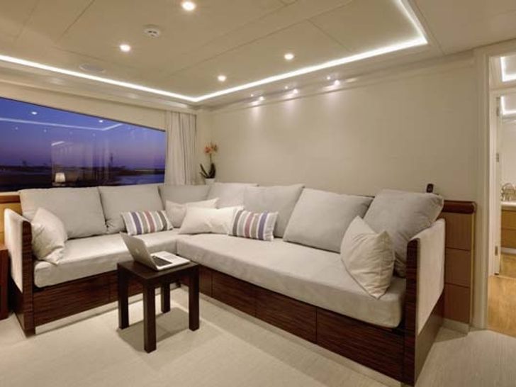 QUARANTA Curvelle 34m Luxury Superyacht Salon