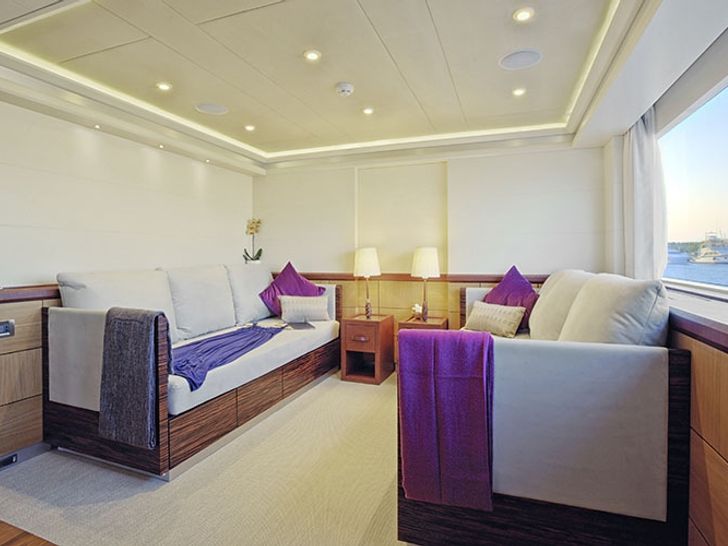 QUARANTA Curvelle 34m Luxury Superyacht Convertible Saloon
