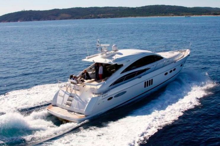 Charter Yacht R&B - Princess V70 - St Tropez - Cogolin - Port Grimaud - St Maxime