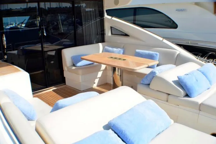 Charter Yacht R&B - Princess V70 - St Tropez - Cogolin - Port Grimaud - St Maxime