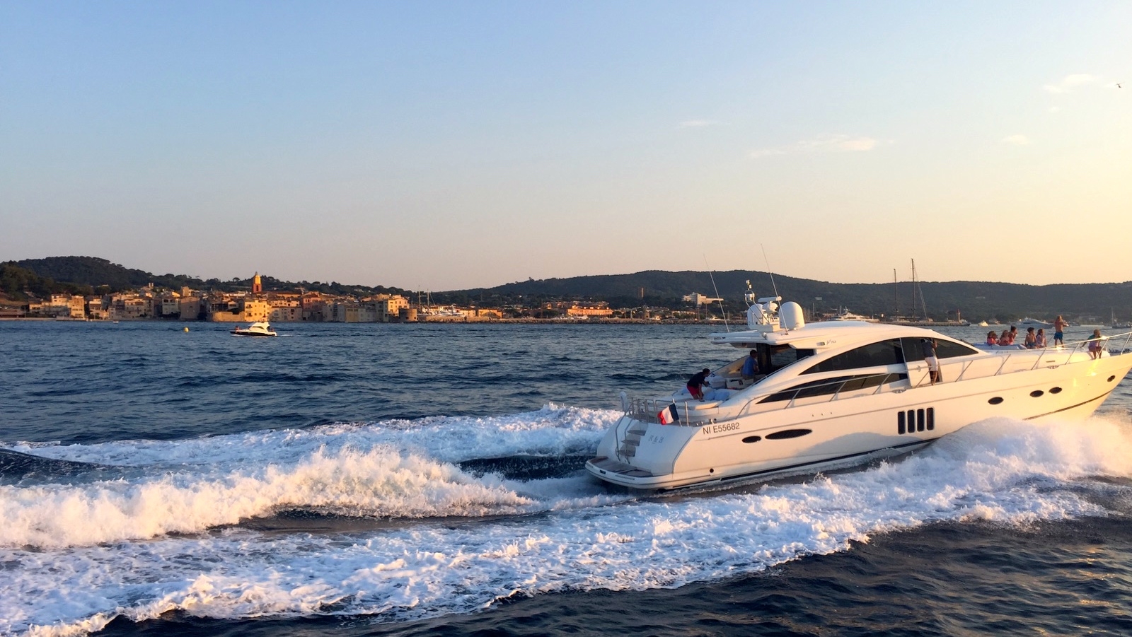 Charter Yacht R&B - Princess V70 - St Tropez - Cogolin - Port Grimaud - St Maxime