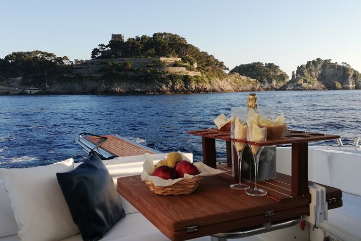 Charter Yacht Raffaelli Shamal 40 - Day Charter - Sorrento - Positano - Amalfi - Capri - Ischia - Naples