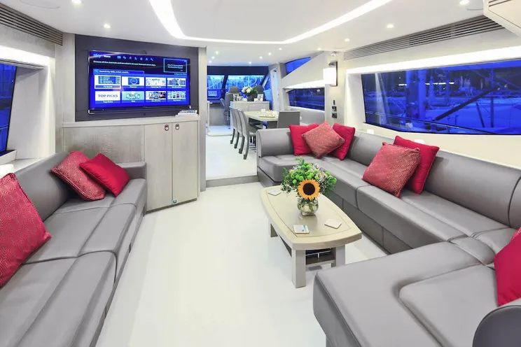 Charter Yacht RAOUL W - Sunseeker 75 - 4 Cabins - Palma de Mallorca - Ibiza - Formentera - Balearics - Spain