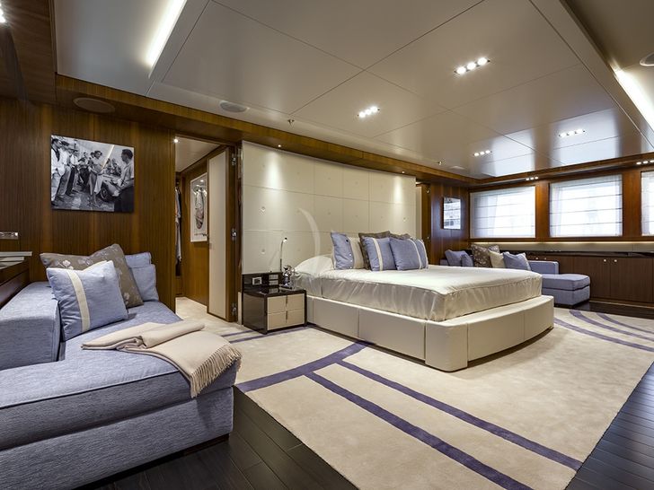 Rarity_Antibes Rarity_Antibes