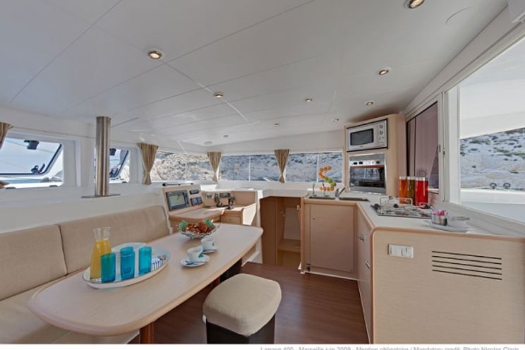Charter Yacht Lagoon 400 S2 - 5 Cabins - 2016 - Split