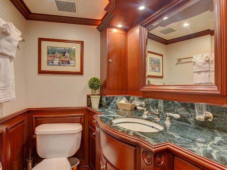 REFLECTIONS - Pacific Mariner 85 REFLECTIONS - Pacific Mariner 85