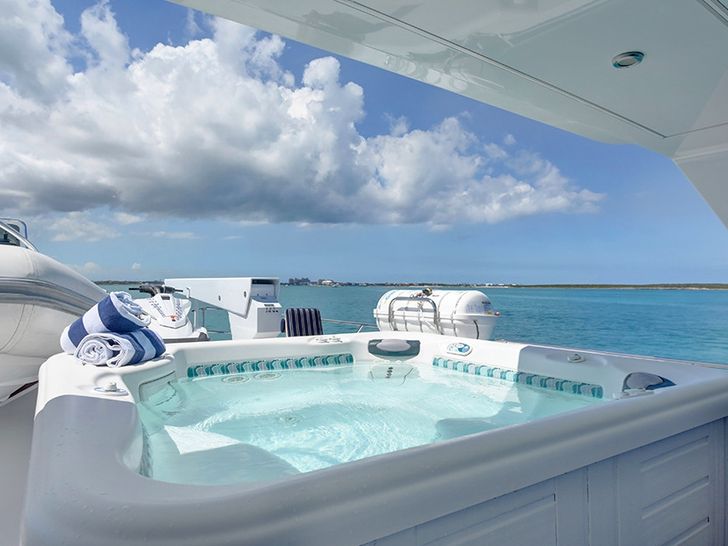 REFLECTIONS - Pacific Mariner 85 REFLECTIONS - Pacific Mariner 85