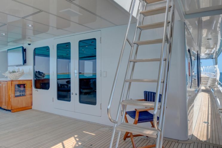 Charter Yacht REFLECTIONS - Christensen 32m - 4 Cabins - Bahamas - Nassau - Costa Rica - Panama - Mexico