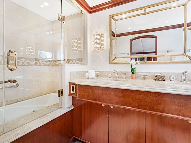 RELENTLESS Trinity 145 Luxury Superyacht Bathroom RELENTLESS Trinity 145 Luxury Superyacht Bathroom