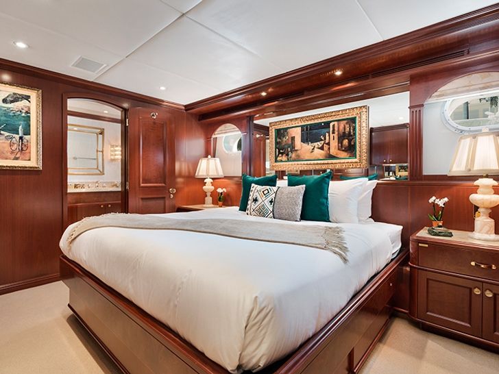 RELENTLESS Trinity 145 Luxury Superyacht Guest Cabin