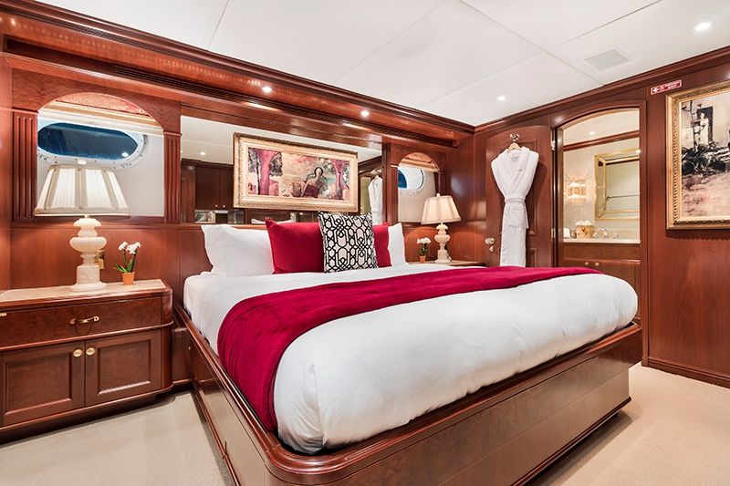RELENTLESS Trinity 145 Luxury Superyacht VIP Cabin