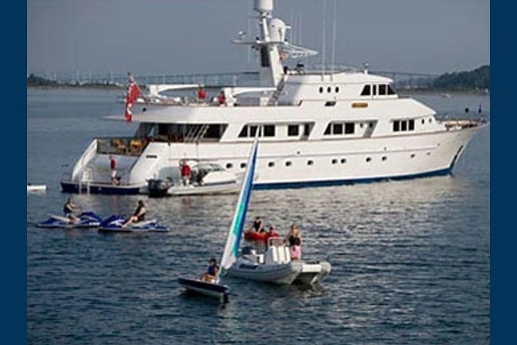 Charter Yacht RENA - 145 Hargrave - 5 Cabins - Palm Beach - Nassau - Exumas - Bahamas