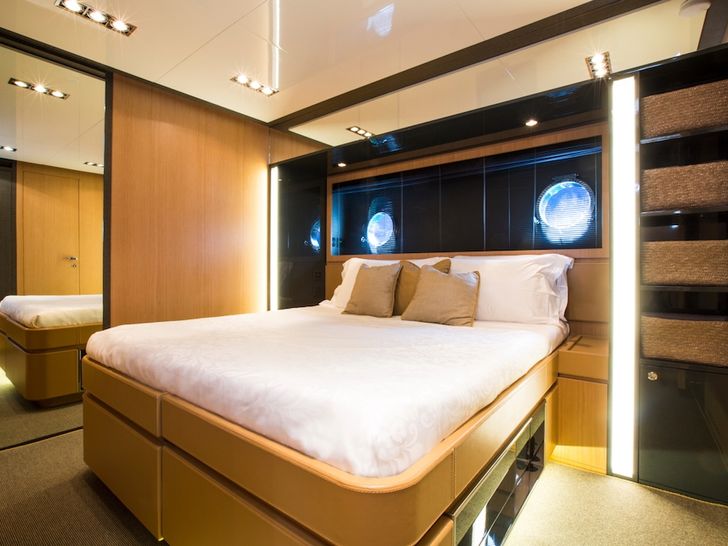 RHINO A Riva Domino 86 Luxury Motoryacht Double Cabin