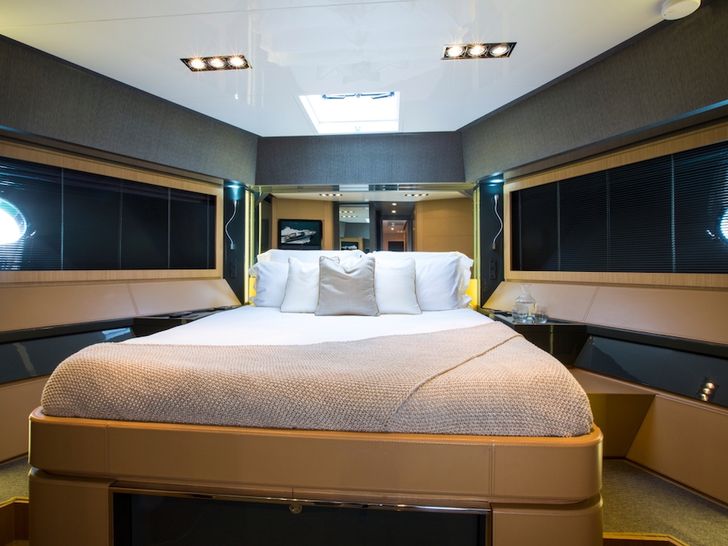 RHINO A Riva Domino 86 Luxury Motoryacht VIP Cabin