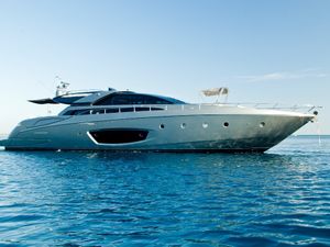 WHATEVER - Riva Domino 86 - 4 Cabins - Athens - Mykonos - Zakynthos WHATEVER - Riva Domino 86 - 4 Cabins - Athens - Mykonos - Zakynthos