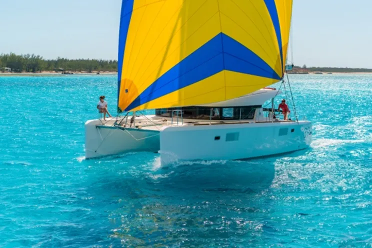 Charter Yacht Lagoon 39 - 4 Cabins - Macinaggio - Bonifacio - Port Pin Rolland - Toulon
