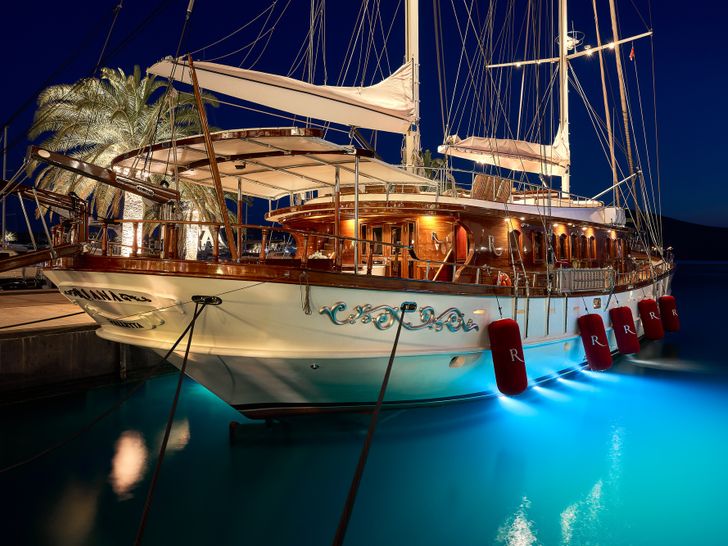 RIANA Silyon 41m Sailing Yacht Night Lights RIANA Silyon 41m Sailing Yacht Night Lights