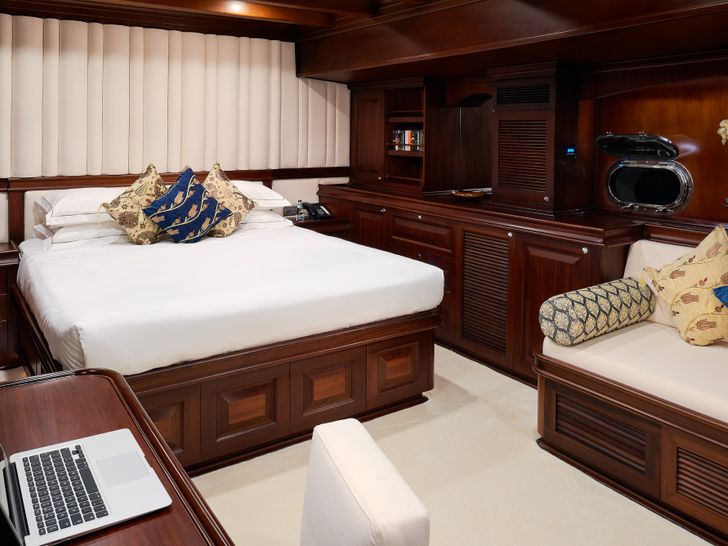 RIANA Silyon 41m Sailing Yacht Double Cabin RIANA Silyon 41m Sailing Yacht Double Cabin