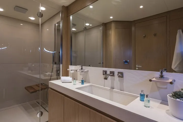 Charter Yacht RINI V - Technema 120 - 6 Cabins - Athens - Mykonos - Milos - Hydra - Spetses - Greece