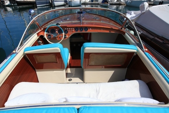 Charter Yacht Riva Aquarama - Cannes Day Charter