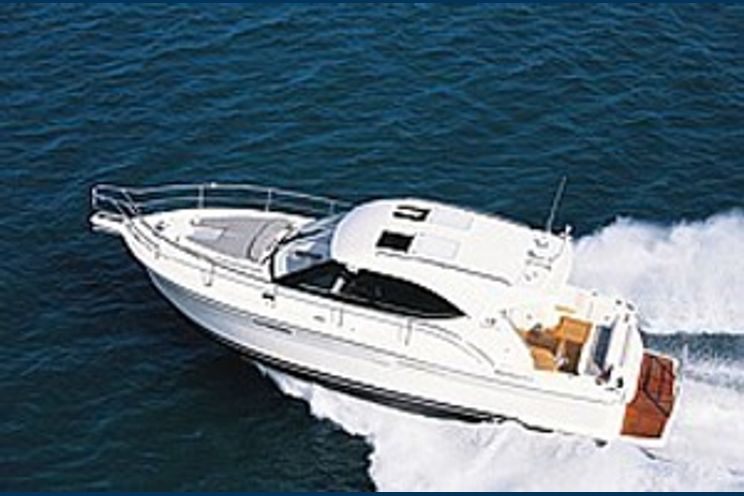 Charter Yacht Riviera 36 - 3 Cabins - Mahon,Menorca
