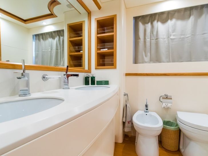 Bathroom Bathroom
