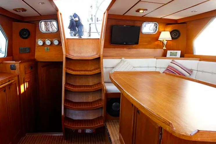 Charter Yacht SALAMANDER - Nauticat 58 - 2 Cabins - Grenada - Bequia - Leewards - Windwards - Martinique