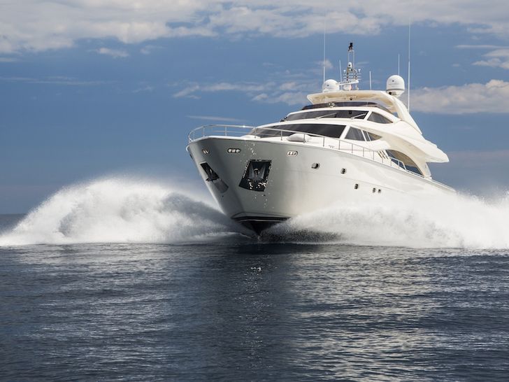 PORTHOS SANS ABRI Ferretti 881 - cruising bow view PORTHOS SANS ABRI Ferretti 881 - cruising bow view