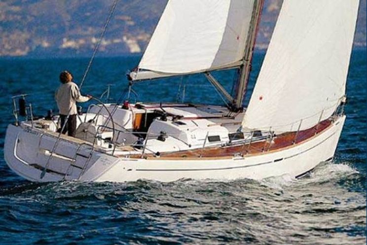 Charter Yacht Dufour 45 - 3 Cabins - Malta