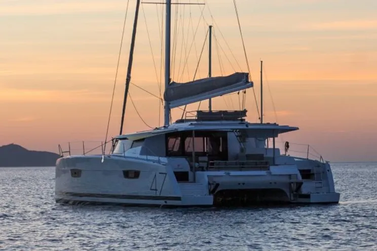 Charter Yacht Fountaine Pajot Saona 47 - 3 cabins(3 double)- 2019 - Annapolis