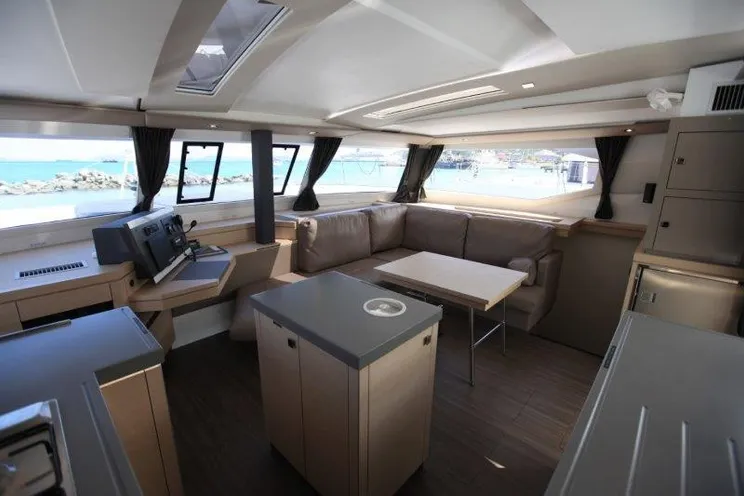 Charter Yacht Fountaine Pajot Saona 47 - 5 Cabins(4 double 1 bunk)- 2019 - Tortola - British Virgin Islands
