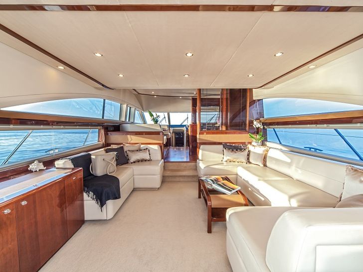 Princess 62 Croatia Saloon