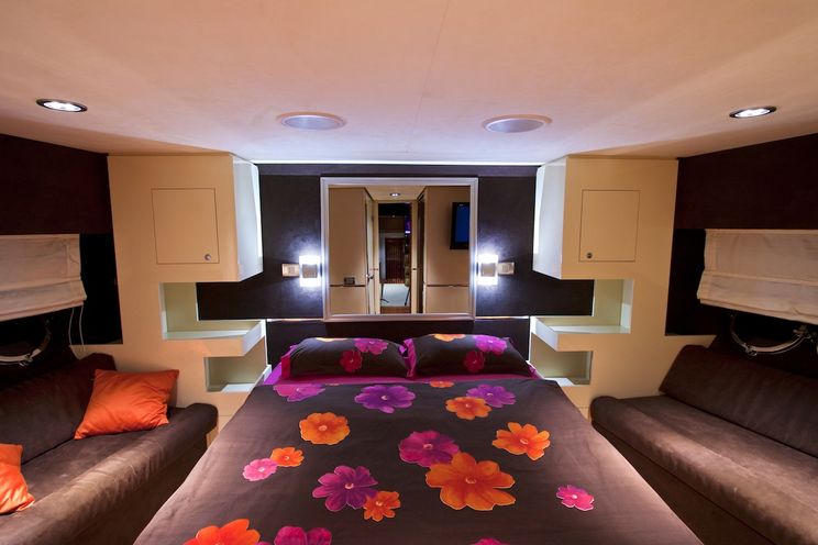 Charter Yacht SAURON - Zen 70 - 3 Cabins - Sibenik - Split - Hvar