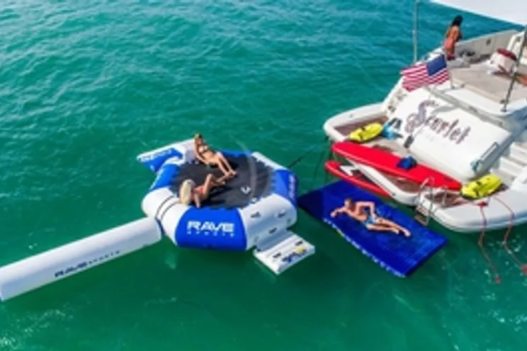 Charter Yacht SCARLET - 26m Azimut - Miami - Florida