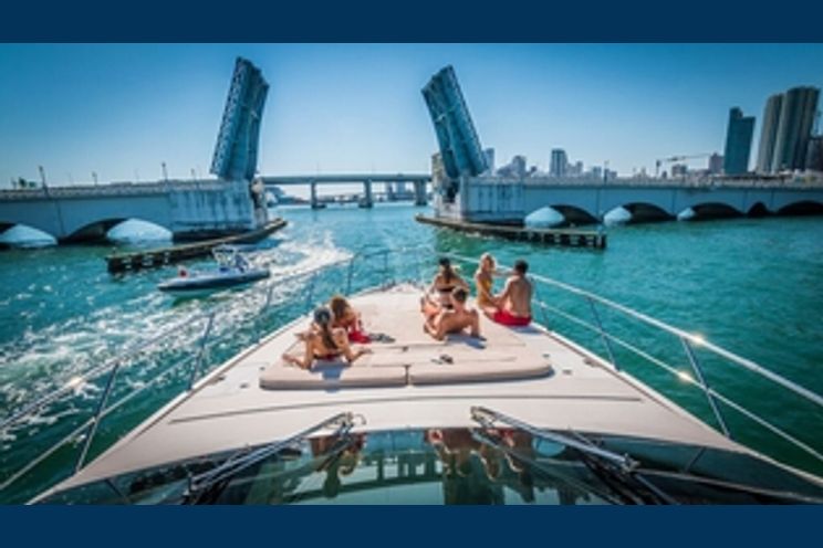 Charter Yacht SCARLET - 26m Azimut - Miami - Florida