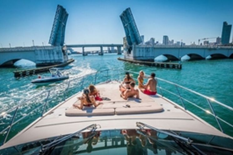 Charter Yacht SCARLET - 26m Azimut - Miami - Florida