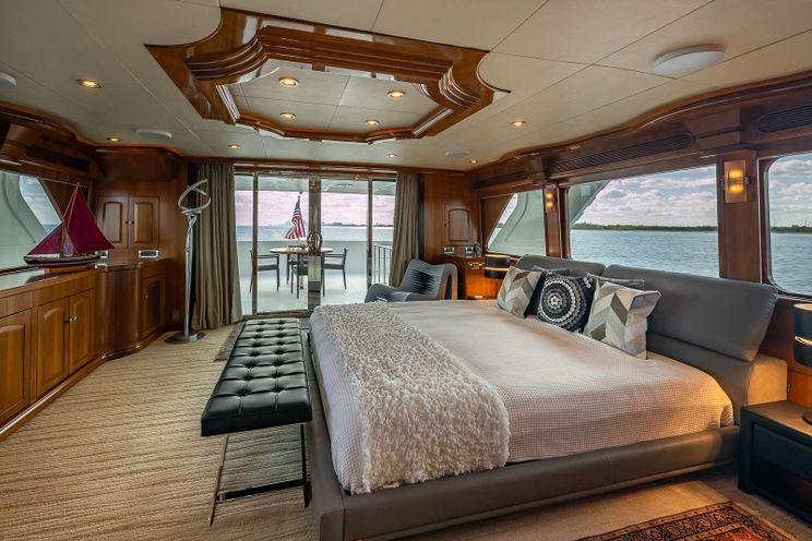 Charter Yacht SCOTT FREE - President 114 - 4 Cabins - Fort Lauderdale - Florida East Coast - Bahamas