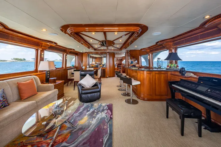 Charter Yacht SCOTT FREE - President 114 - 4 Cabins - Fort Lauderdale - Florida East Coast - Bahamas