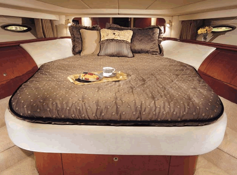 Charter Yacht Sea Ray 54 Sundancer - 2 Cabins - Cancun - Isla Mujeres - Playa Del Carmen