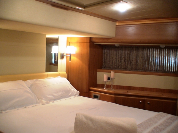 Charter Yacht Ferretti 761 - 4 Cabins - South Africa