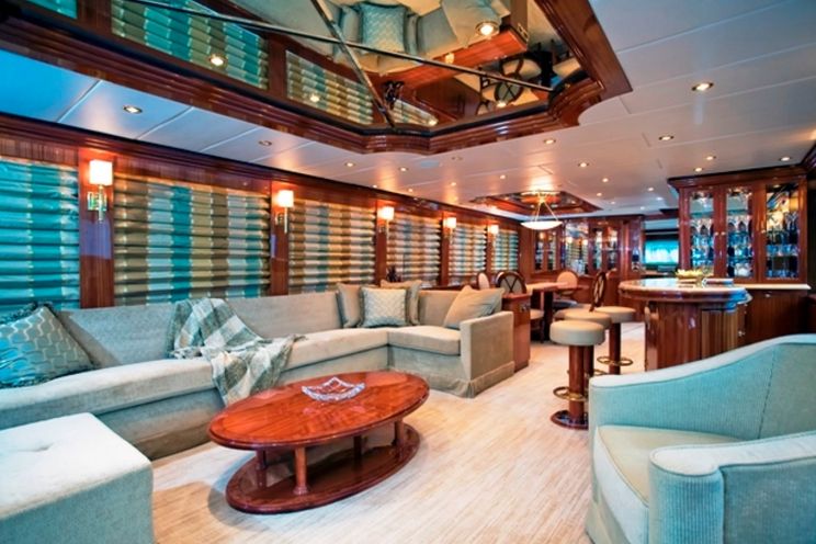 Charter Yacht SEA VENTURE - Hargrove 101 - 4 Cabins - Fort Lauderdale - Florida