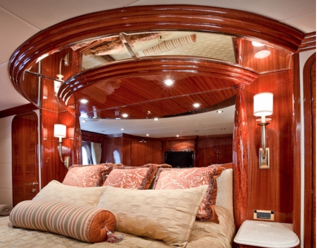 Charter Yacht SEA VENTURE - Hargrove 101 - 4 Cabins - Fort Lauderdale - Florida
