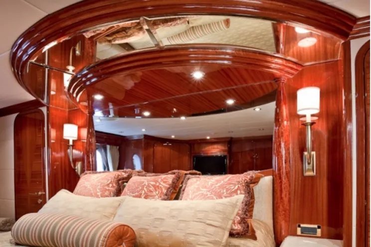 Charter Yacht SEA VENTURE - Hargrove 101 - 4 Cabins - Fort Lauderdale - Florida