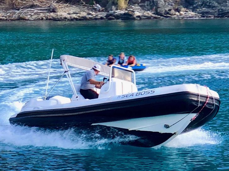 Horizon 60 SEA BOSS Water Sports