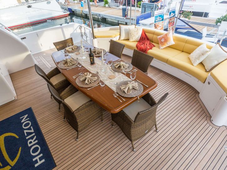 Horizon 60 SEA BOSS Dining Horizon 60 SEA BOSS Dining