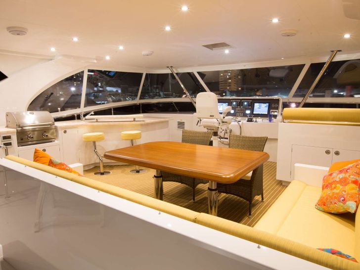 Horizon 60 SEA BOSS Flybridge Bar Horizon 60 SEA BOSS Flybridge Bar