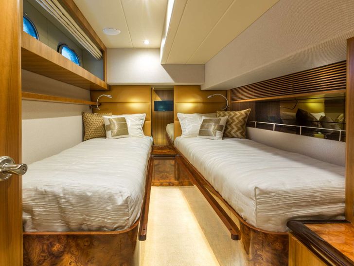 Horizon 60 SEA BOSS Twin Cabin Horizon 60 SEA BOSS Twin Cabin