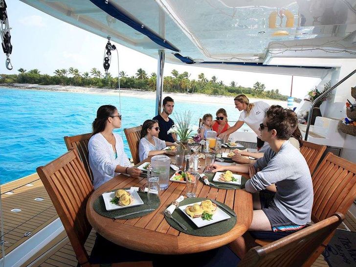 SEA ESTA Catamaran Main Dining