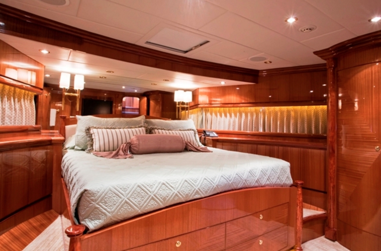 Charter Yacht SEA VENTURE - Hargrove 101 - 4 Cabins - Fort Lauderdale - Florida
